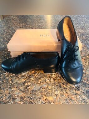 Bloch Black Leather Lace-Up Men’s Tap Shoes